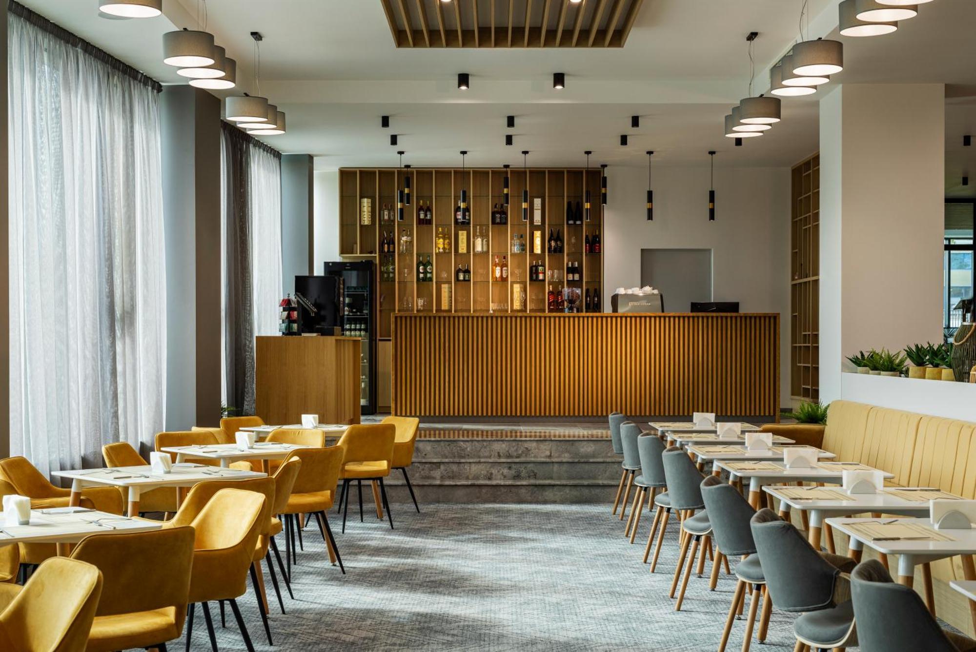 B1 Hotel