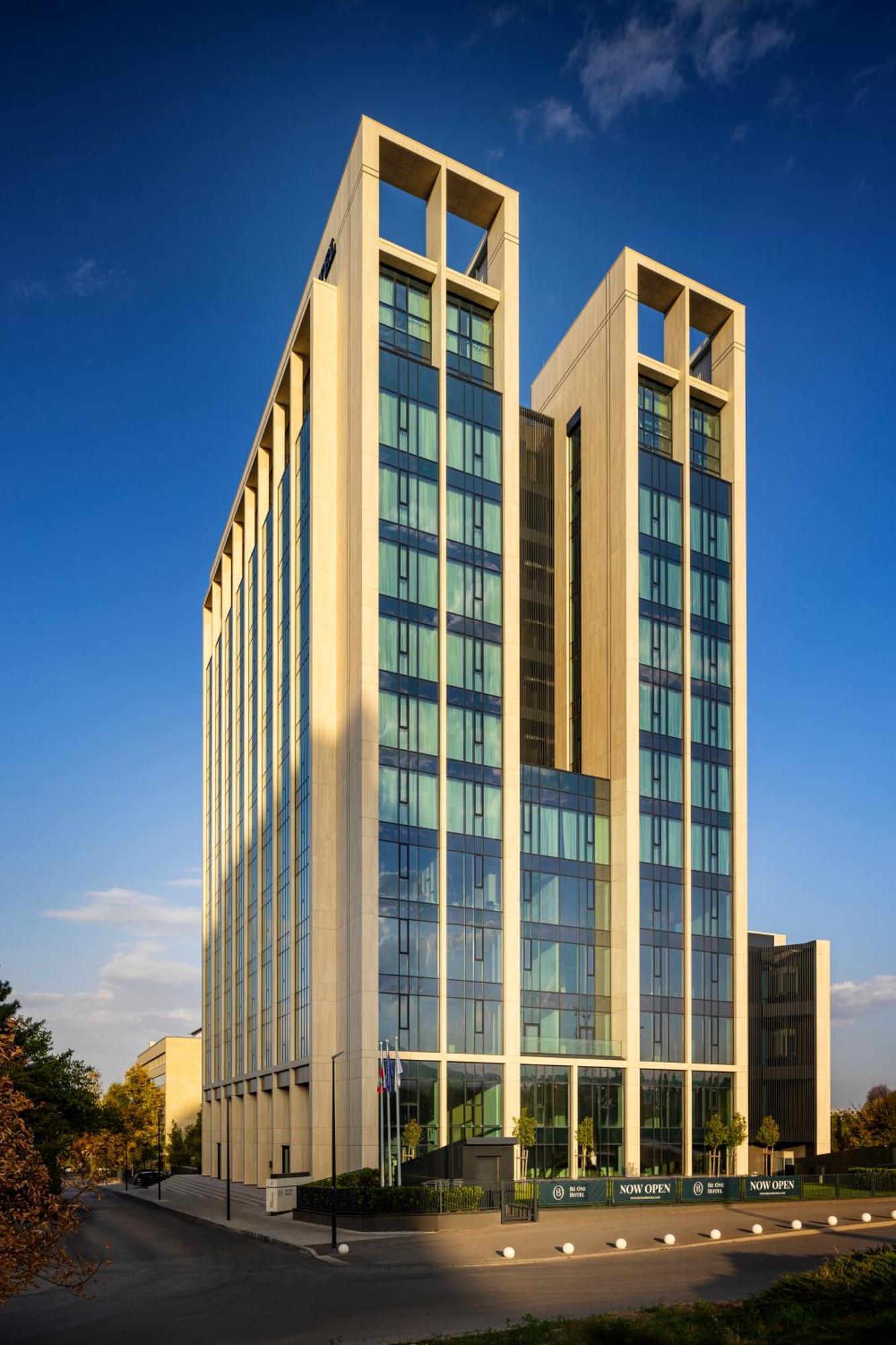 B1 Hotel
